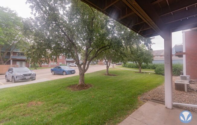 1 bed, 1 bath, 837 sqft, $1,210, Unit AL-5