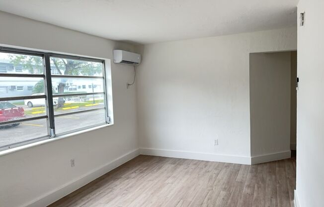 2 beds, 1 bath, 725 sqft, $2,050, Unit AM 4351-21