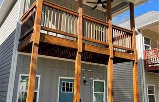 223 FLETCHER SAINT SW SW