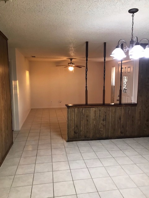 2 beds, 1 bath, $975