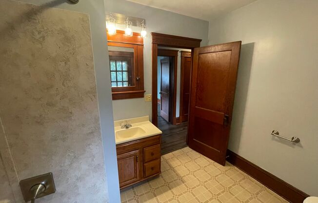 1 bed, 1 bath, $875