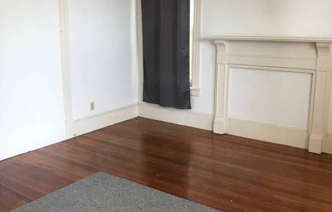 10 Lincoln Ave.