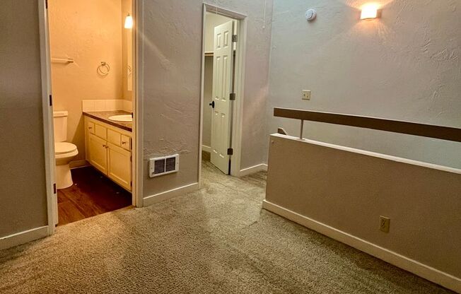 1 bed, 1 bath, $1,200, Unit 27