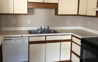 2 beds, 2 baths, $700, Unit 916 Willow Pointe