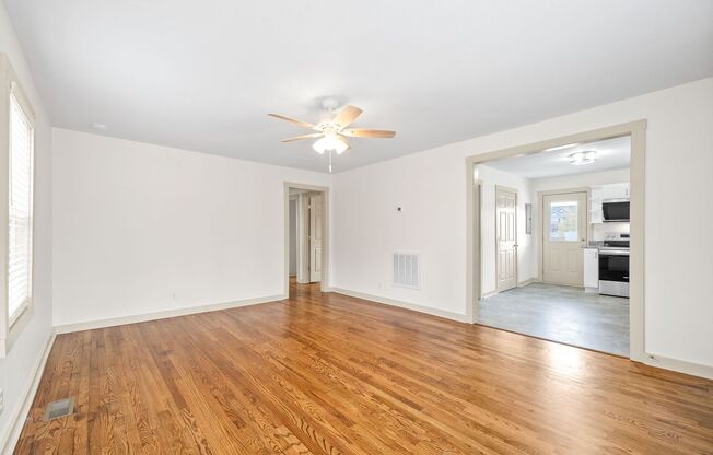 Renovated 3 Bedroom Home For Rent Near Downtown Clarksville