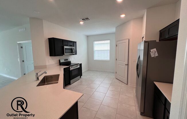 Fantastic New Home with 3 Beds, 2 Baths & Office in Winter Heaven *** Ready to Move In***