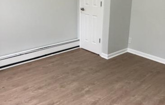 64 W 18 ST