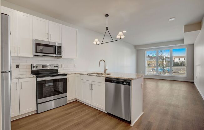 1 bed, 1 bath, 699 sqft, $1,555, Unit 109