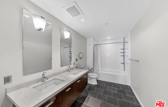 1 bed, 2 baths, 1,390 sqft, $789,000, Unit 1707