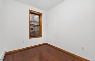 2 beds, 1 bath, $2,450, Unit 2L