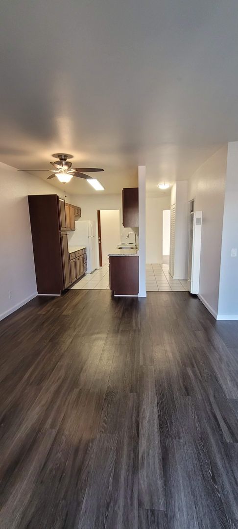 2 beds, 2 baths, 850 sqft, $2,895, Unit 31