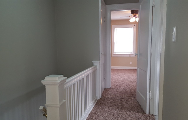 2 beds, 1 bath, $1,035