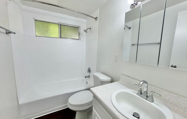 1 bed, 1 bath, 670 sqft, $2,095, Unit L86