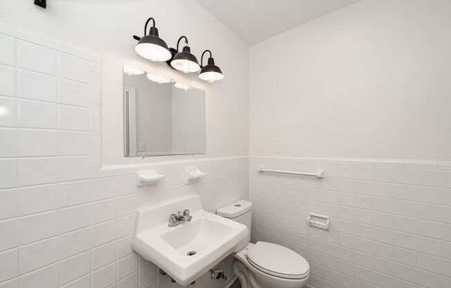1 bed, 1 bath, 680 sqft, $1,235, Unit 9610 Sherwood Place - Unit 26