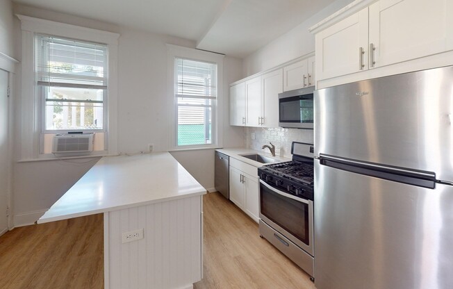 2 beds, 1.5 baths, 1,200 sqft, $2,950, Unit 1