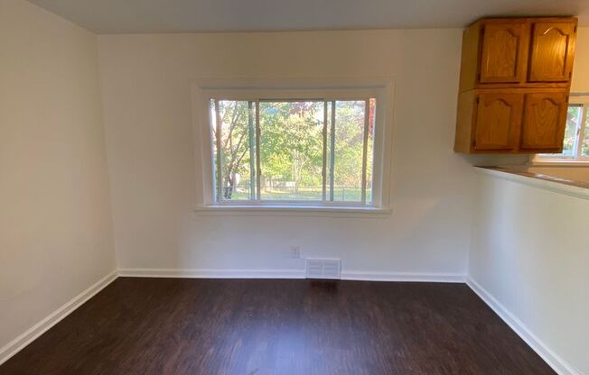 Available APRIL 2026 - Spacious 3 Bedroom Apartment in the Heart of Mt Oliver!