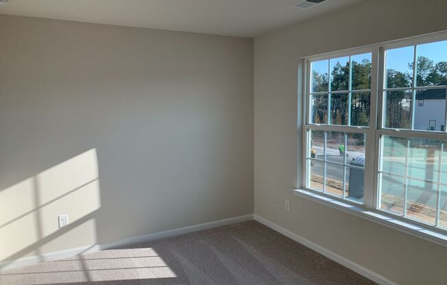 Resort life for your family in the Palisades!