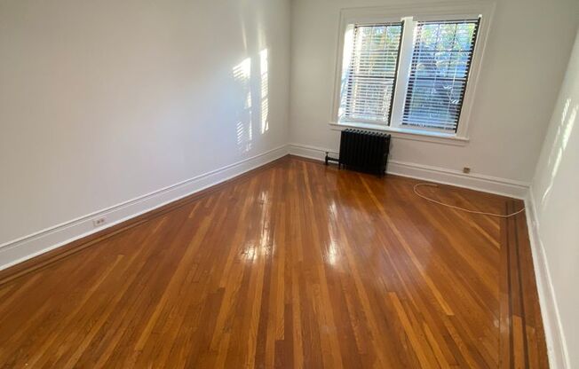 1 bed, 1 bath, 480 sqft, $1,900, Unit B02