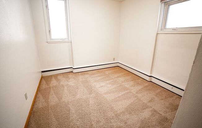 2 beds, 1 bath, 900 sqft, $1,295, Unit 4430-101