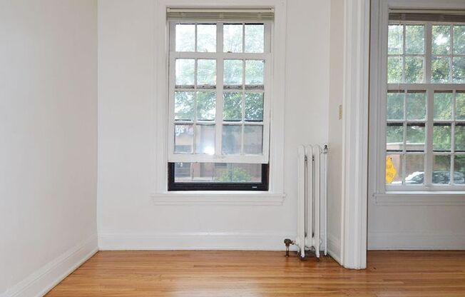 Studio, 1 bath, 480 sqft, $875, Unit 24 - 114
