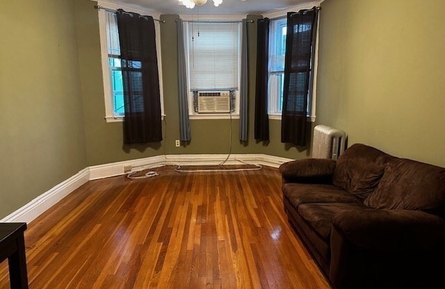 380 RIVERWAY