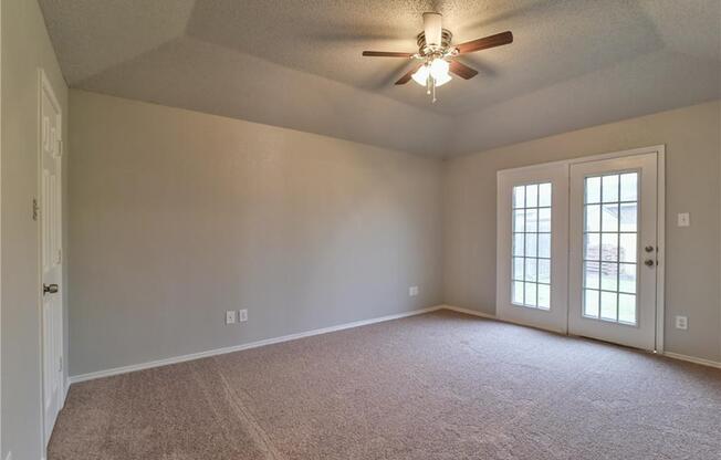 4 beds, 3 baths, 2,056 sqft, $2,795