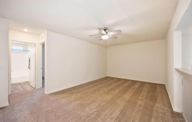 1 bed, 1 bath, 725 sqft, $2,445