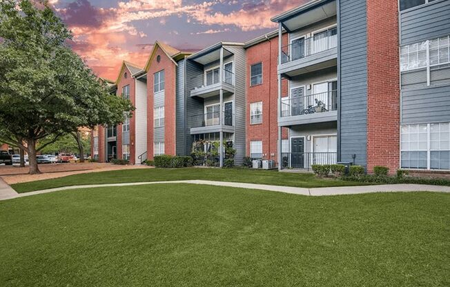 Cottonwood Dallas Apartments