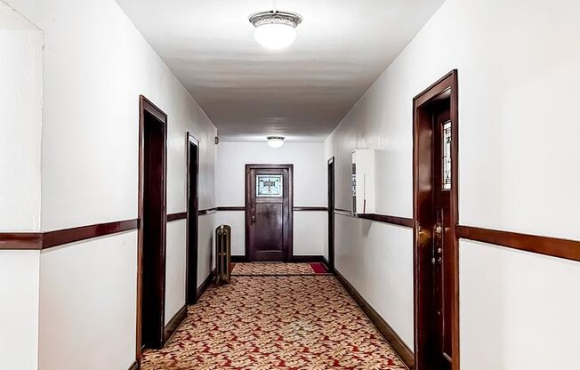 1 bed, 1 bath, 600 sqft, $995, Unit 205