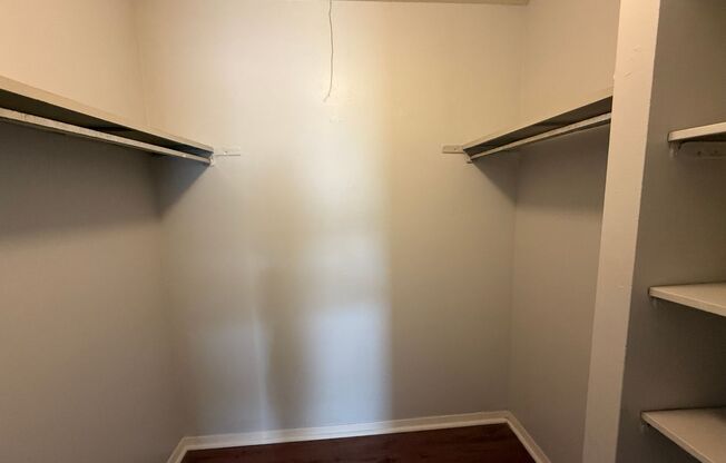 1 bed, 1 bath, 535 sqft, $685, Unit 4951 Sycamore