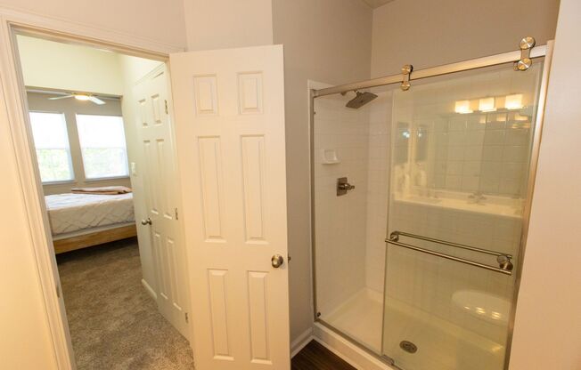 2 beds, 2 baths, 1,033 sqft, $1,829, Unit 12-12103