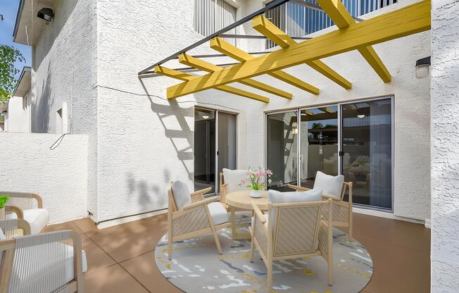 3 beds, 2 baths, 1,098 sqft, $1,800, Unit 34