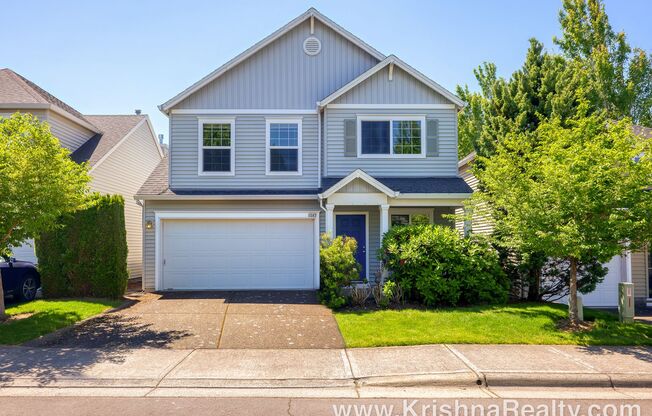 Beautiful  3BD* 2.5 BA* Single Family Home Located in Quiet Kaiser Woods Community! * A+ Schools!**
