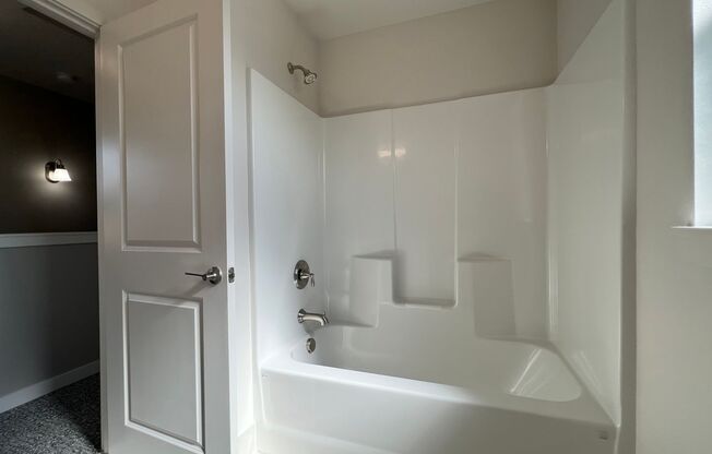 2 beds, 1.5 baths, $1,995, Unit ADU #B