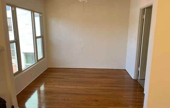 2 beds, 1 bath, 1,067 sqft, $2,550, Unit 3927