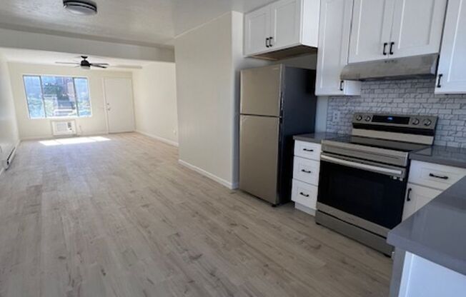 2 beds, 1 bath, $2,800