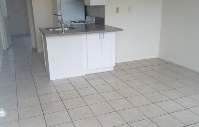 1 bed, 1 bath, 381 sqft, $1,868