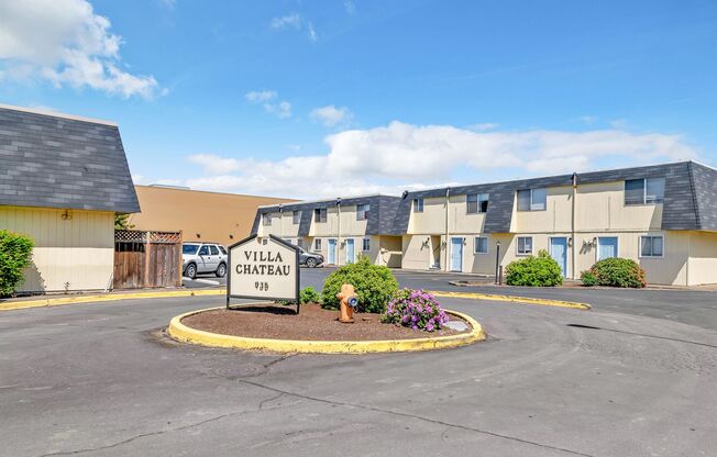 Villa Chateau Apartments
