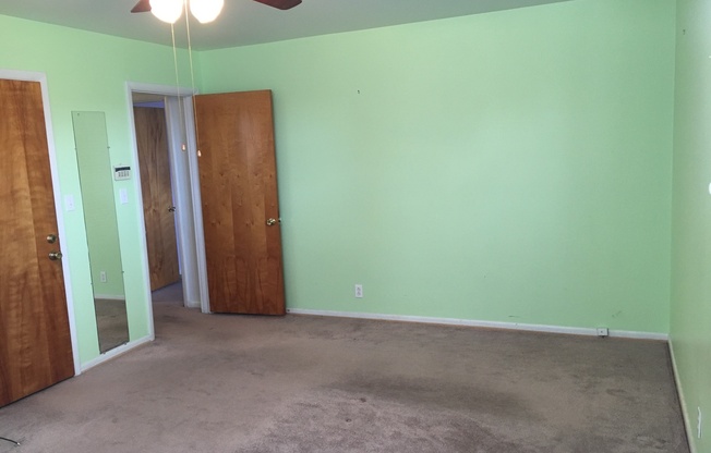 3 beds, 2 baths, $1,550