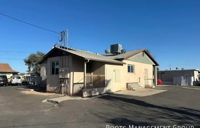 800 E CHANDLER BLVD