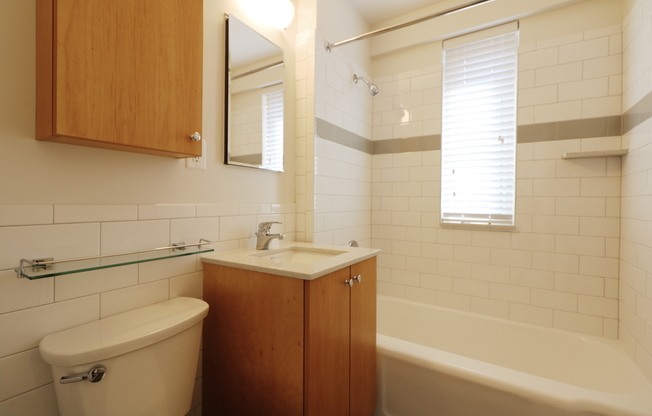 Studio, 1 bath, 450 sqft, $2,185, Unit 401