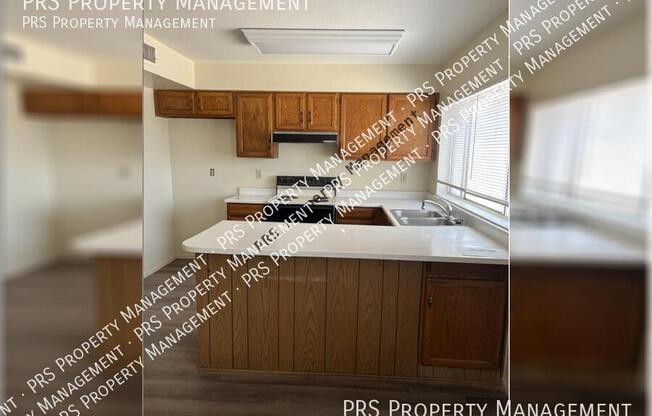 3102 N WOODBURNE DR