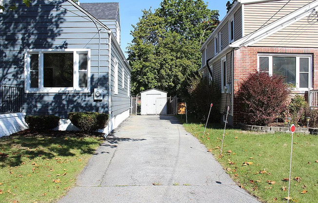 For Rent – Spacious 4-Bedroom Home in Poughkeepsie 35 Clark St, Poughkeepsie, NY 12601