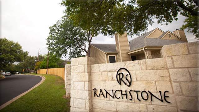 3 beds, 2 baths, 1,147 sqft, $1,745, Unit 11619B