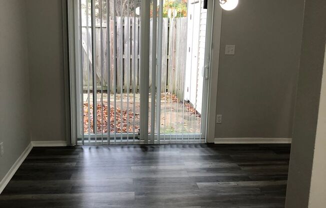 3 beds, 2 baths, 1,300 sqft, $1,749, Unit 5924