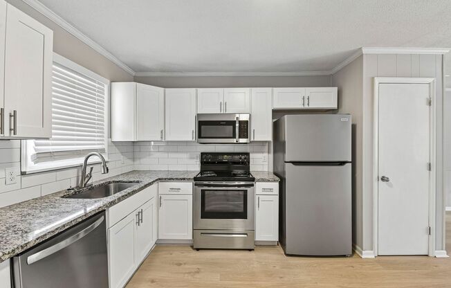 2 beds, 1 bath, 725 sqft, $1,250, Unit 90-3