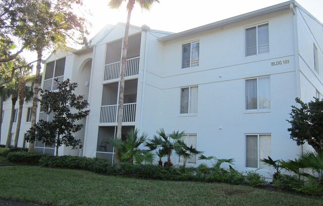 BOAT SLIP INCLUDED. Anchorage on the St Lucie condo rental 2/2.