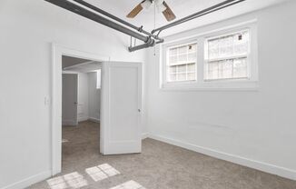 5730 E WASHINGTON