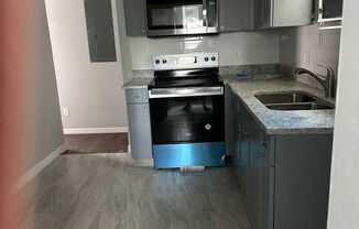 3 beds, 1 bath, $1,095