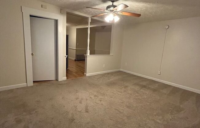 2 beds, 1 bath, 849 sqft, $1,865, Unit 57